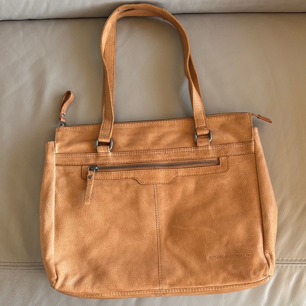 Spikes & Sparrow Tan Leather Tablet Laptop Bag